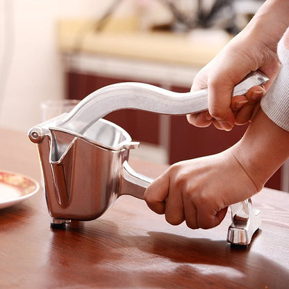 Lemon Squeezer - LakayFinds.com