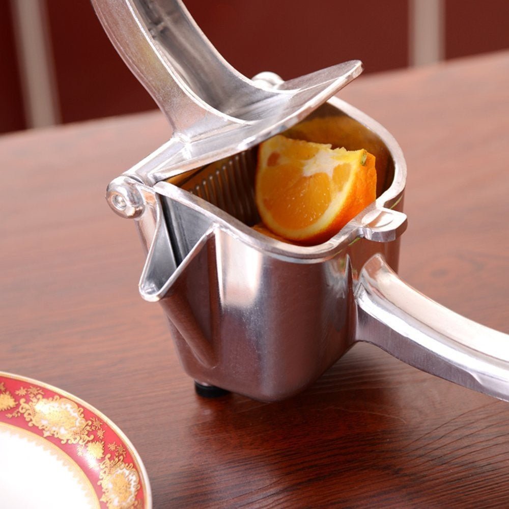 Lemon Squeezer - LakayFinds.com