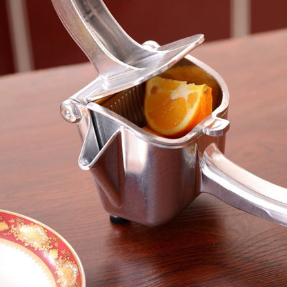Lemon Squeezer - LakayFinds.com